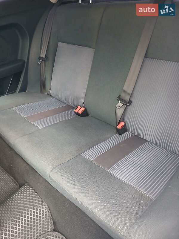 Хетчбек Ford Fiesta 2010 в Сумах фото 11 Хетчбек Ford Fiesta 2010 в Сумах