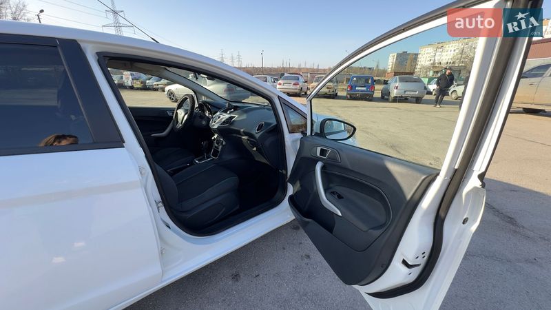 Хетчбек Ford Fiesta 2012 в Запоріжжі