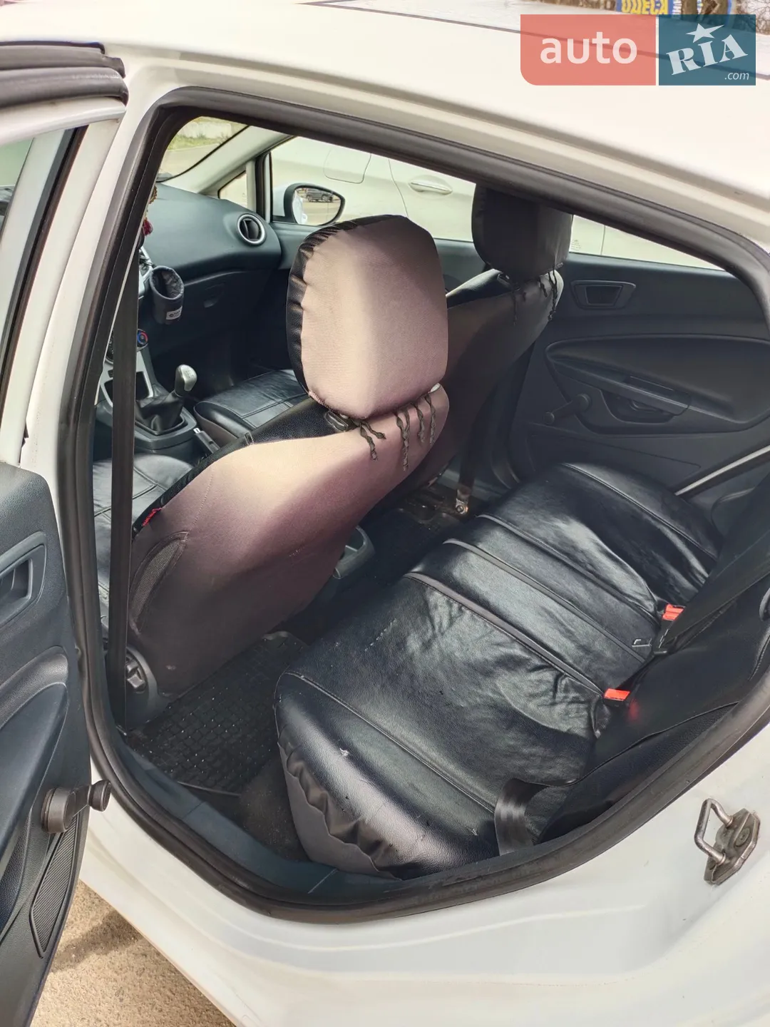 2011 Ford Fiesta - мініатюра 6