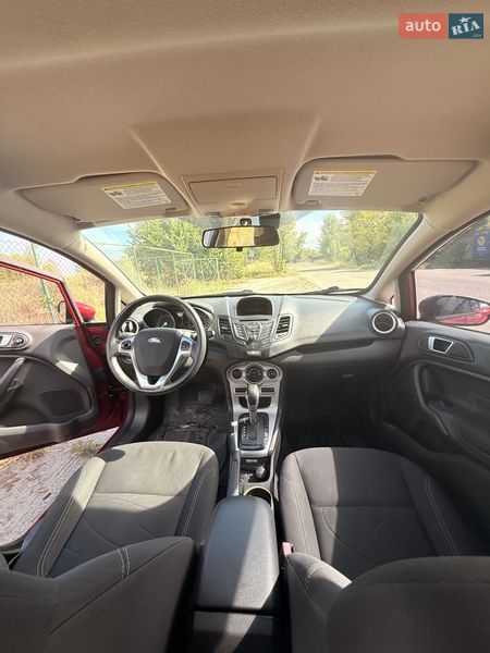 Седан Ford Fiesta 2016 в Києві