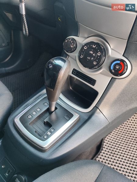 Хетчбек Ford Fiesta 2012 в Шептицькому