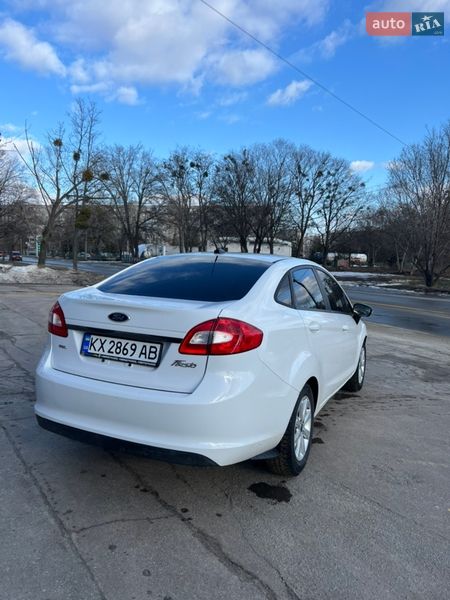 Седан Ford Fiesta 2012 в Харькове