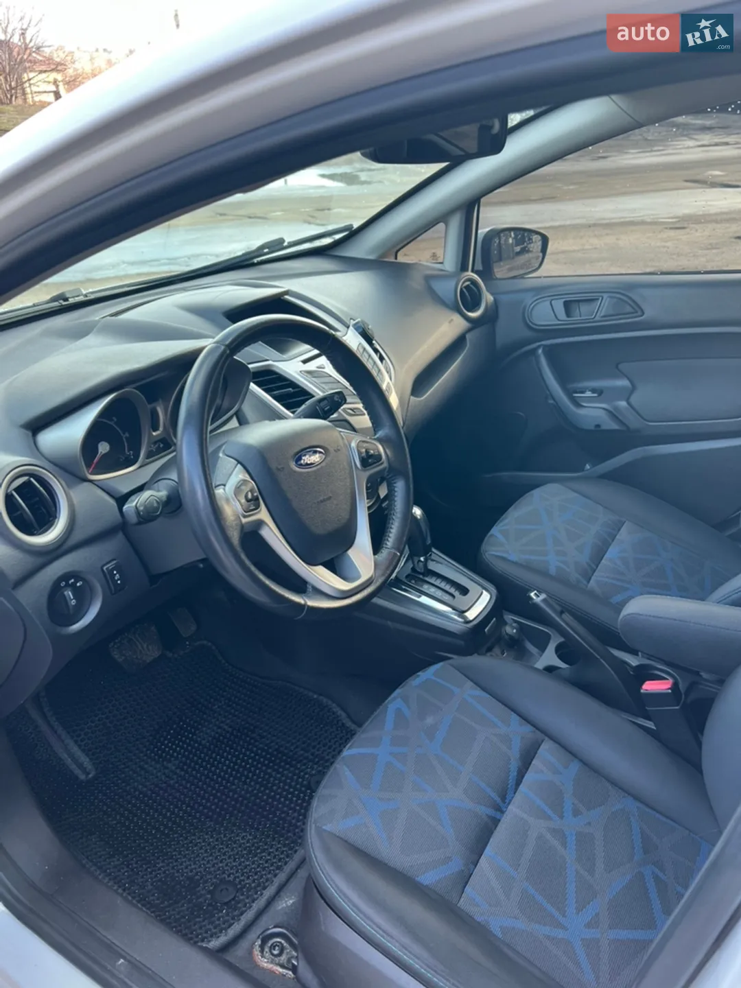 2012 Ford Fiesta - мініатюра 13