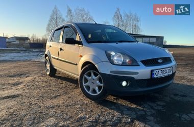 Хэтчбек Ford Fiesta 2008 в Киеве