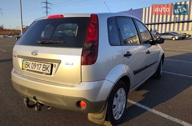 Хэтчбек Ford Fiesta 2006 в Ровно