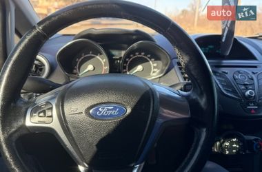 Хэтчбек Ford Fiesta 2017 в Смеле