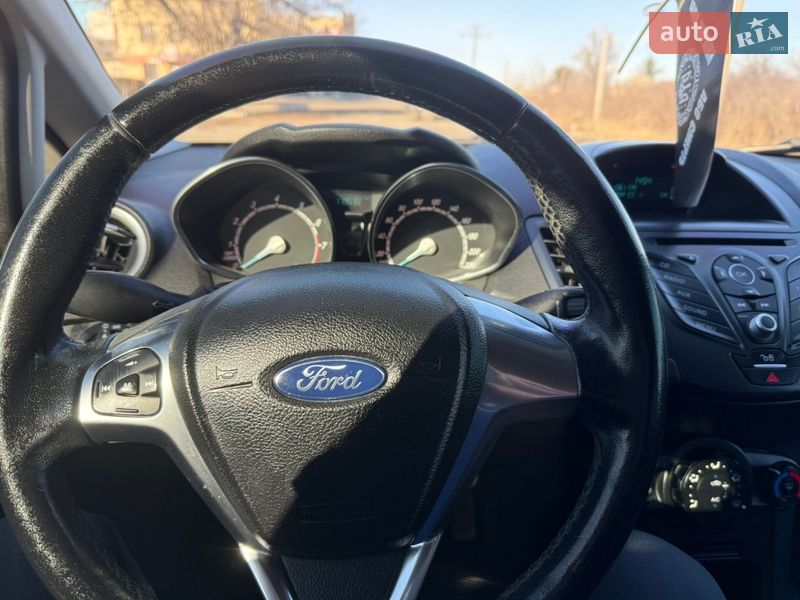 Хэтчбек Ford Fiesta 2017 в Смеле