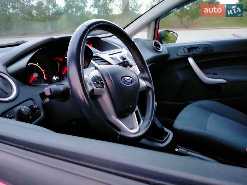 Хэтчбек Ford Fiesta 2012 в Запорожье