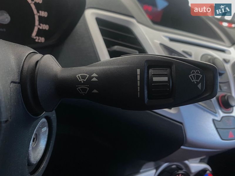 Хэтчбек Ford Fiesta 2011 в Львове