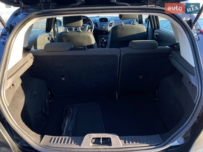 Хетчбек Ford Fiesta 2014 в Києві