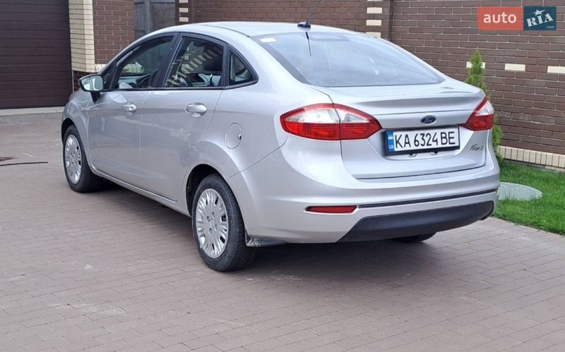 Седан Ford Fiesta 2017 в Києві
