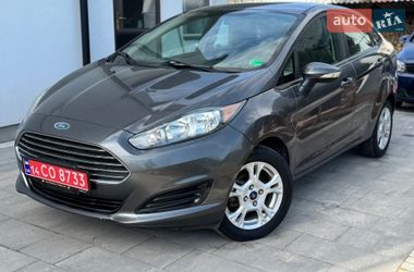 Седан Ford Fiesta 2015 в Львове