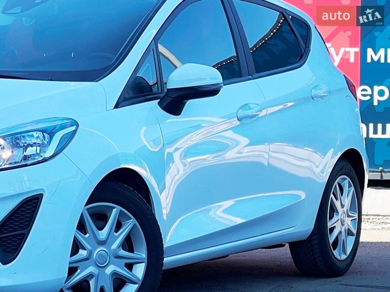 Хэтчбек Ford Fiesta 2018 в Киеве