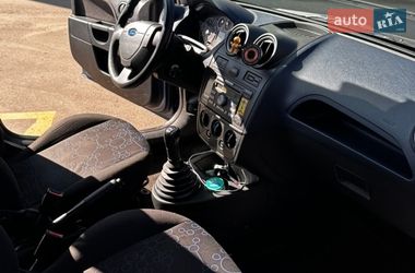 Хэтчбек Ford Fiesta 2007 в Киеве