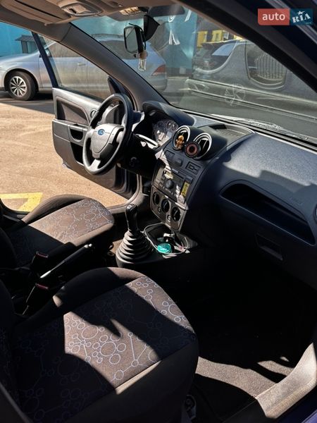 Хэтчбек Ford Fiesta 2007 в Киеве