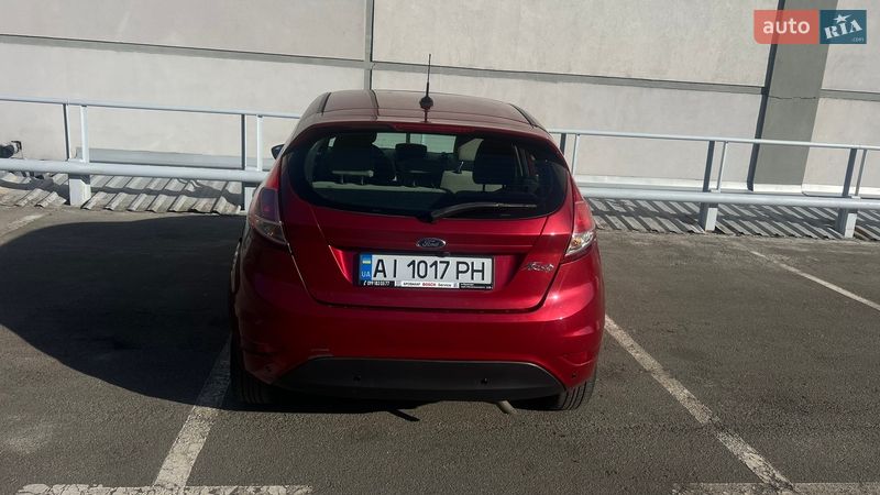 Хетчбек Ford Fiesta 2017 в Києві