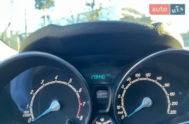 Хэтчбек Ford Fiesta 2016 в Киеве