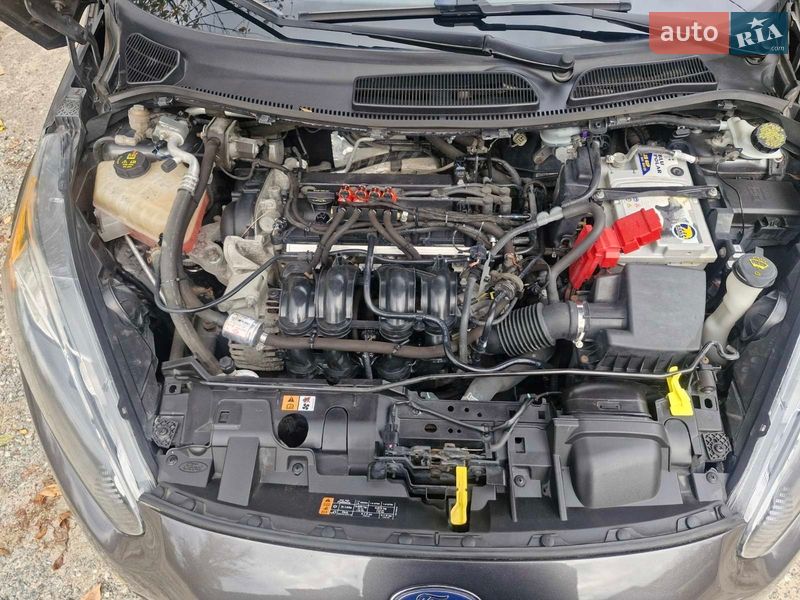 Седан Ford Fiesta 2016 в Киеве фото 9 Седан Ford Fiesta 2016 в Киеве