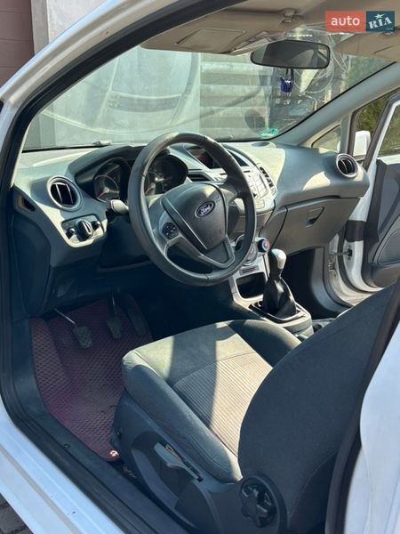 Хэтчбек Ford Fiesta 2010 в Любомле