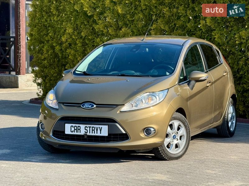 Хэтчбек Ford Fiesta 2011 в Стрые