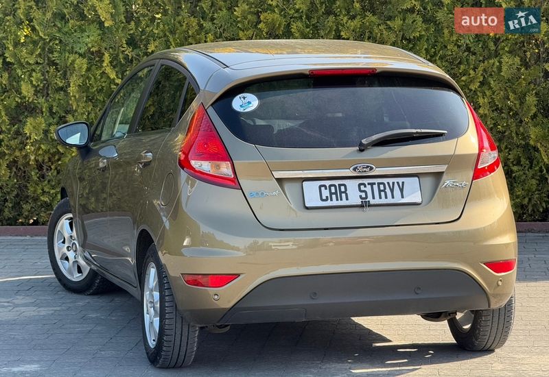 Хэтчбек Ford Fiesta 2011 в Стрые