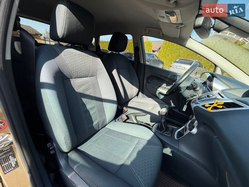 Хэтчбек Ford Fiesta 2011 в Стрые