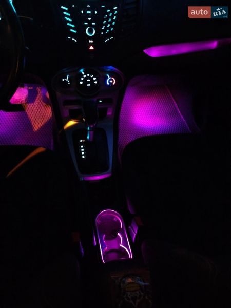 Седан Ford Fiesta 2016 в Львові