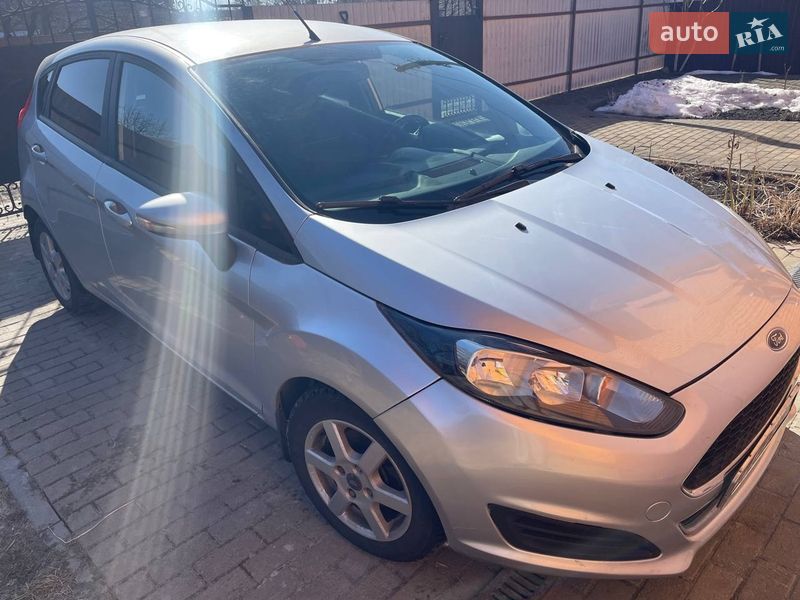 Хэтчбек Ford Fiesta 2013 в Киеве