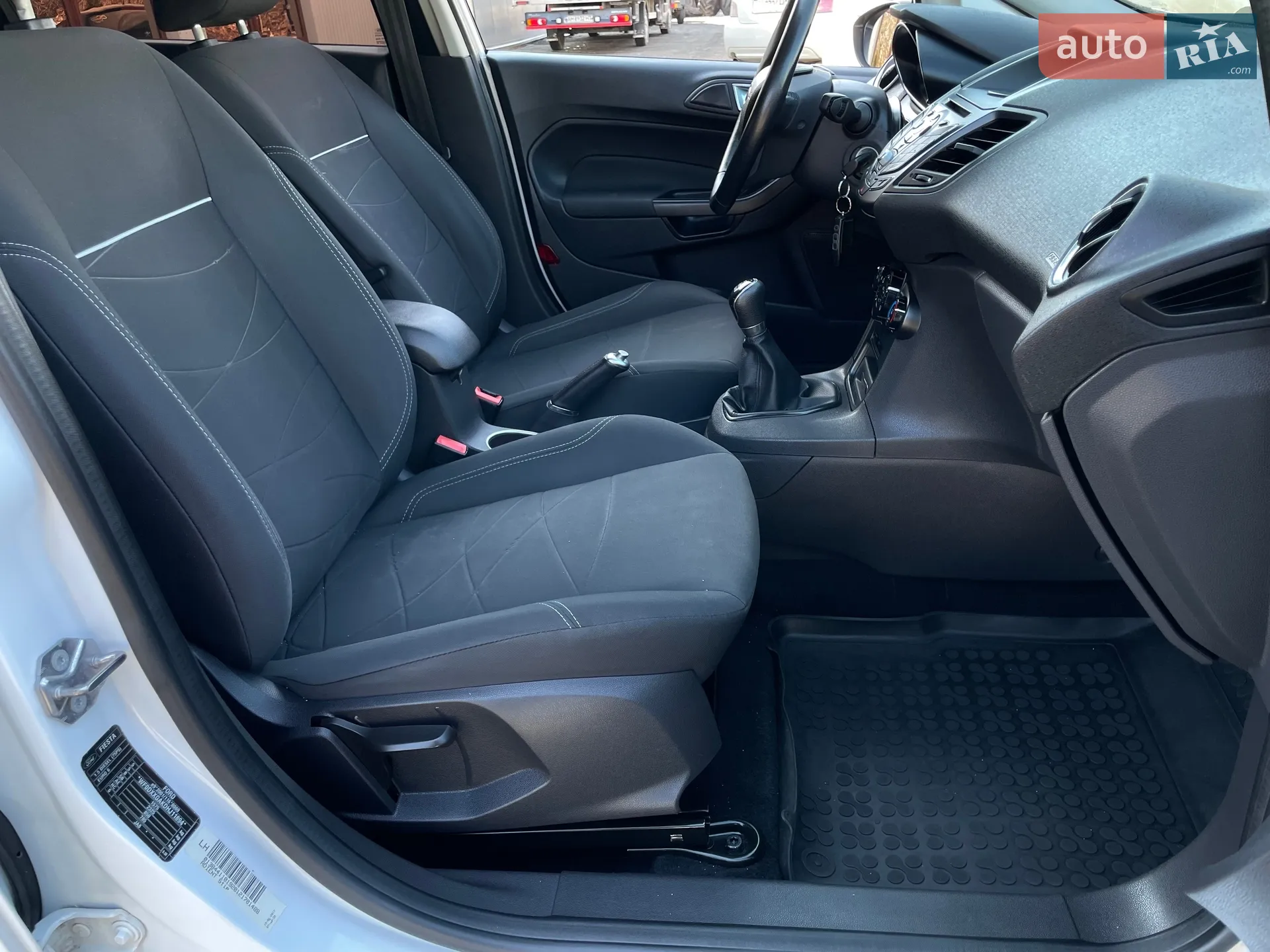 2017 Ford Fiesta - мініатюра 34