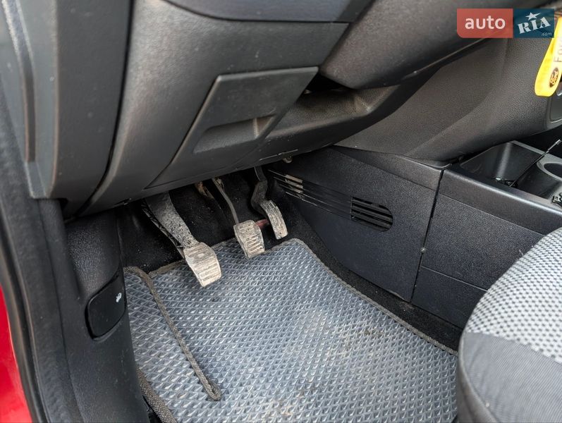 Хетчбек Ford Fiesta 2008 в Калинівці фото 34 Хетчбек Ford Fiesta 2008 в Калинівці