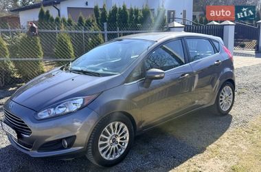 Хэтчбек Ford Fiesta 2014 в Львове