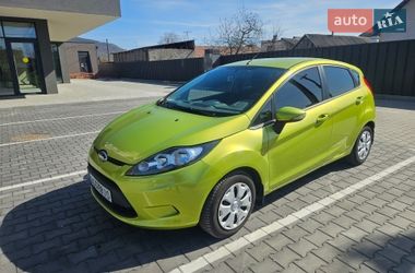 Хэтчбек Ford Fiesta 2011 в Виноградове