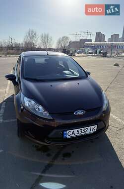 Хэтчбек Ford Fiesta 2010 в Киеве