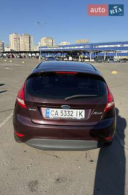 Хэтчбек Ford Fiesta 2010 в Киеве