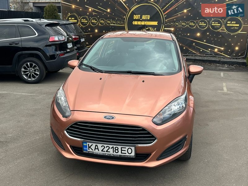 Седан Ford Fiesta 2017 в Киеве