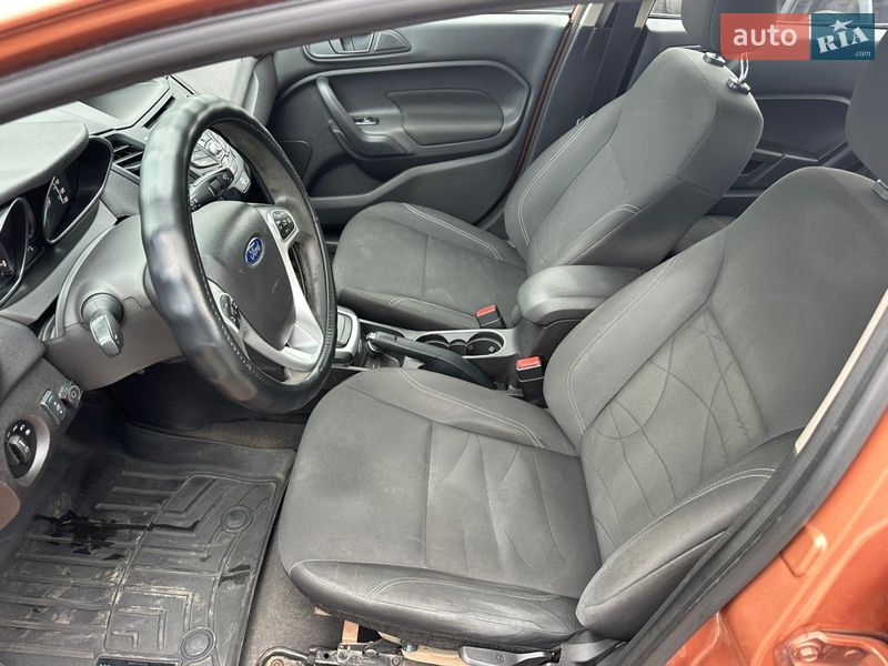 Седан Ford Fiesta 2017 в Киеве