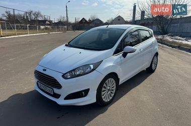 Хэтчбек Ford Fiesta 2015 в Прилуках
