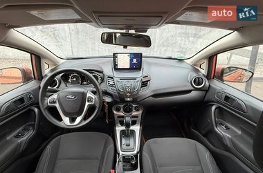 Хэтчбек Ford Fiesta 2017 в Киеве