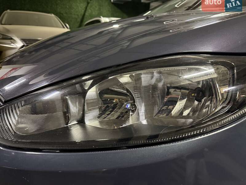 Хэтчбек Ford Fiesta 2013 в Киеве