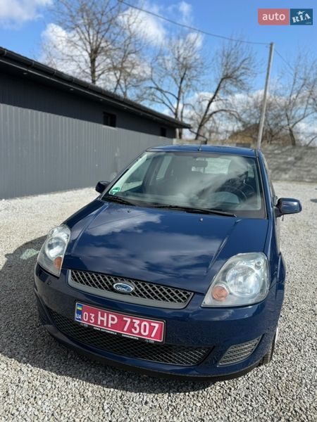 Хэтчбек Ford Fiesta 2008 в Луцке