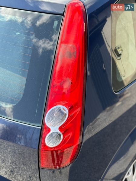 Хэтчбек Ford Fiesta 2008 в Луцке