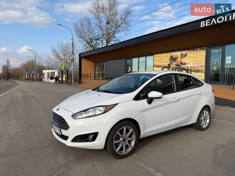 Седан Ford Fiesta 2019 в Киеве