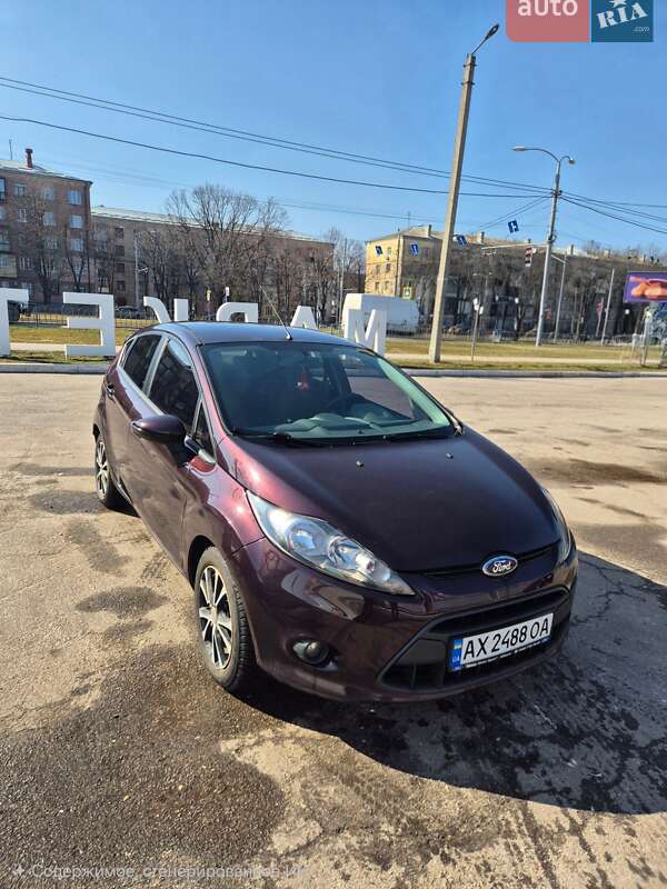 Хэтчбек Ford Fiesta 2011 в Харькове фото Хэтчбек Ford Fiesta 2011 в Харькове