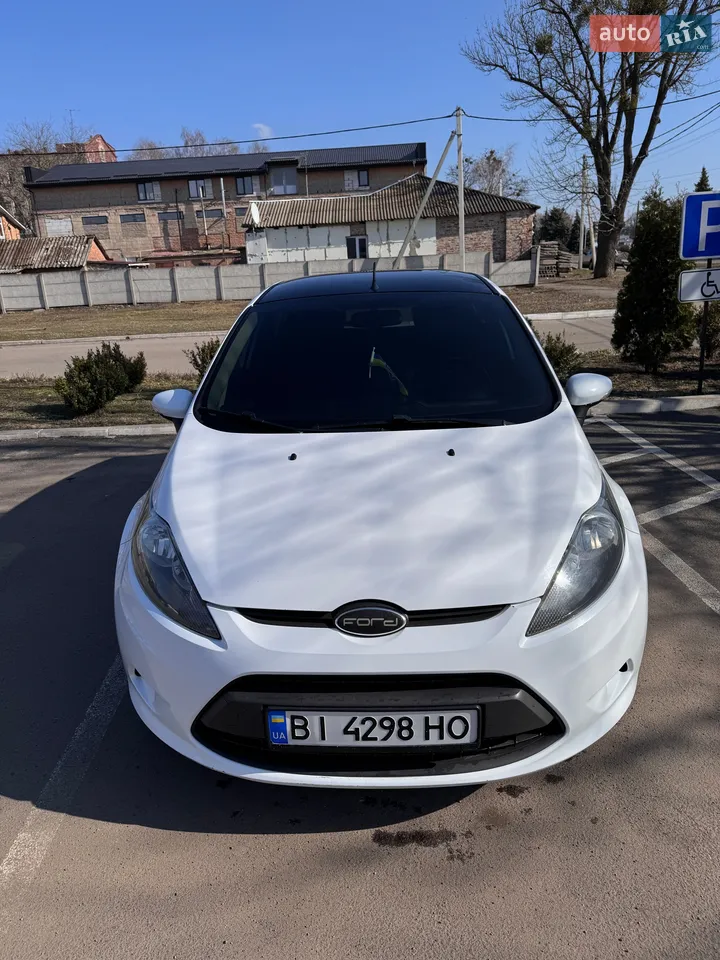 2013 Ford Fiesta - мініатюра 19