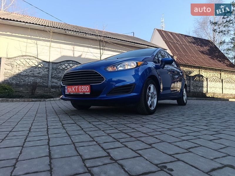 Седан Ford Fiesta 2018 в Івано-Франківську