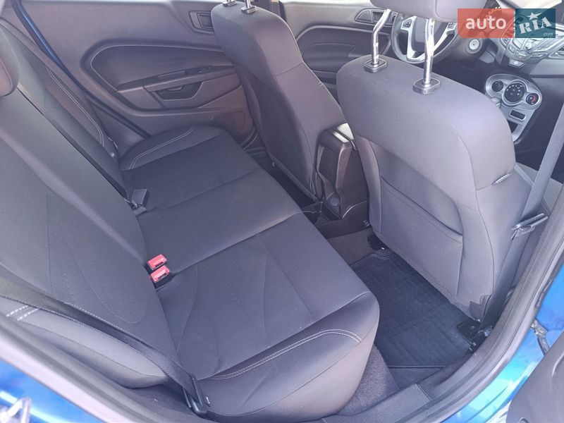 Седан Ford Fiesta 2018 в Івано-Франківську