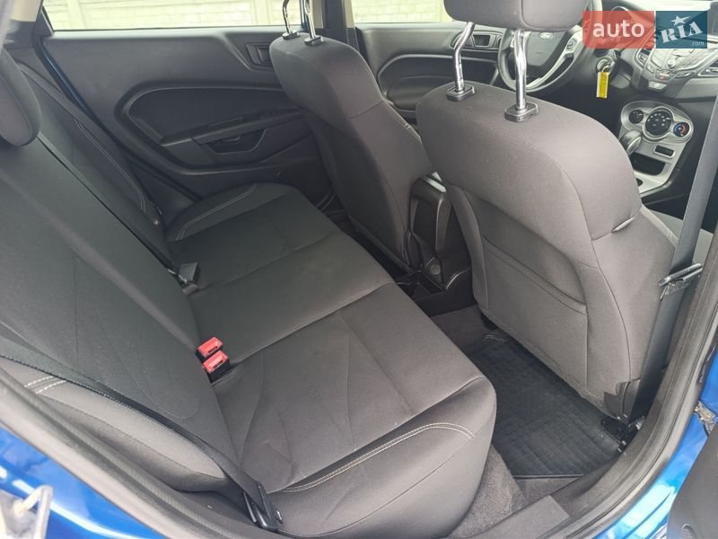 Седан Ford Fiesta 2018 в Івано-Франківську