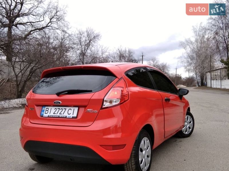 Хетчбек Ford Fiesta 2013 в Лубнах