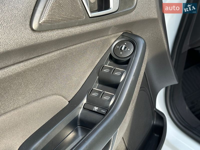 Хетчбек Ford Fiesta 2014 в Одесі фото 17 Хетчбек Ford Fiesta 2014 в Одесі