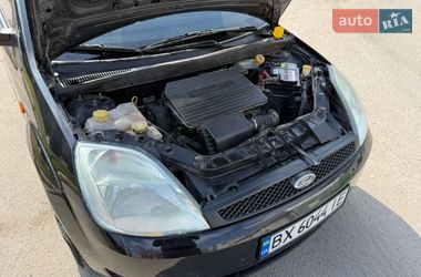 Хетчбек Ford Fiesta 2004 в Хмельницькому